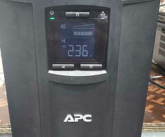 APC smart-UPS c1000