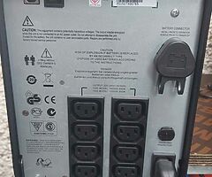 APC smart-UPS c1000