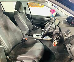 2017 Peugeot 308 - Image 8/10