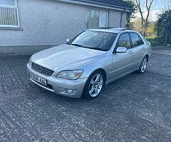 2000 Lexus IS 200