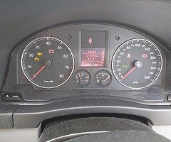 Volkswagen Golf Plus 1.6 Petrol Automatic Year 07 - Image 8/8