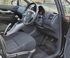 Toyota Auris 1.6 petrol manual - Image 6/10