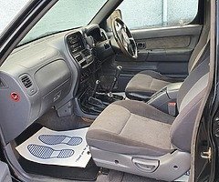 Nissan navara Crewcab NEW DOE - Image 7/10