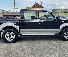 Nissan navara Crewcab NEW DOE - Image 9/10