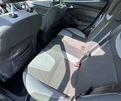 2011 Ford Focus - Image 6/8