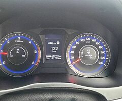 132 Hyundai i40 Executive NCT 2024 & Low kms - Image 9/10