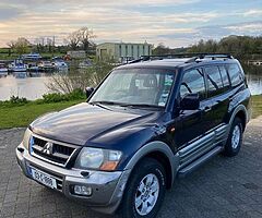 Mitsubishi Pajero 3.2 auto crew cab DOE &TAXED ￼ - Image 4/6
