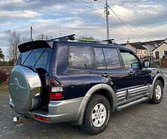 Mitsubishi Pajero 3.2 auto crew cab DOE &TAXED ￼ - Image 6/6
