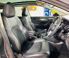 2017 Nissan Qashqai - Image 7/10