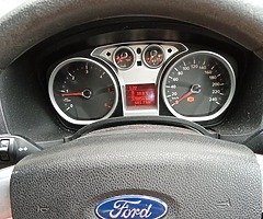 Ford focus 2010 - Image 5/10