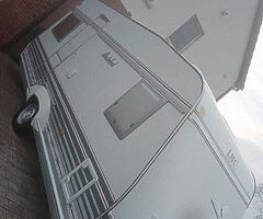 Lmc - Image 4/10