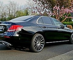 ☆☆ 2018 MERCEDES - BENZ E220D TOP SPEC PAN ROOF ☆☆