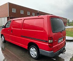 2006 Toyota Hiace 2.5 LWB DOE 12/22