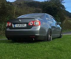 LOOKING A 2010 JETTA OR 2011