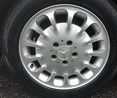 E-class, 178 000 miles, full service record, brand new NCT 07/20, TAX 06/19 - Image 5/9