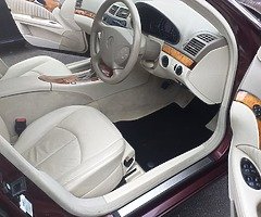 E-class, 178 000 miles, full service record, brand new NCT 07/20, TAX 06/19 - Image 8/9