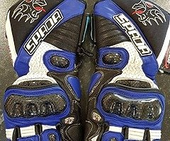 Spada predator gloves