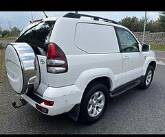 Low miles**SWB Land Cruiser**White