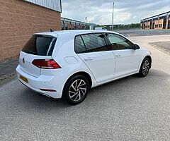 2019 Volkswagen Golf - Image 3/10