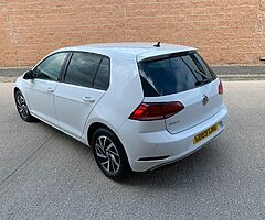2019 Volkswagen Golf - Image 5/10
