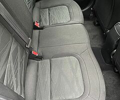 162 Kia Ceed Diesel .Only 50 k on New Engine .Tax 180e only.Warranty.Price is 10999euro - Image 6/9