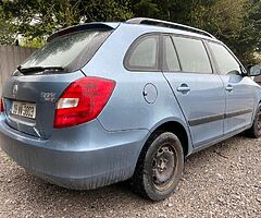 2008 Skoda Fabia 1.2 .Only 99 k mls .Tax only 280euro .2 previous owners 
No NCT OR TAX .1600e - Image 5/10