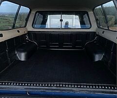 2015 Toyota Hilux - Image 7/10
