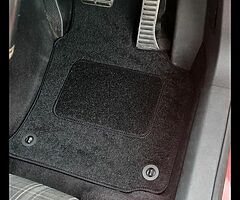 2009 GOLF GTD! DSG PADDLE FLAP! MINT! NCT TILL DEC. FULLY LOADED WITH EVERY EXTRA POSSIBLE! - Image 9/10