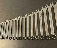 Snap-on Blue-point
spanner set 7-32