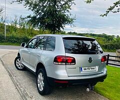 2008 Volkswagen  Touareg - Image 4/9