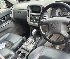 06 mitsubishi pajero 5 sester crewcab 3.2 did - Image 6/7