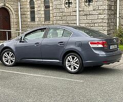 Toyota Avensis 2.2 T4 Diesel Top Speck - Image 4/10