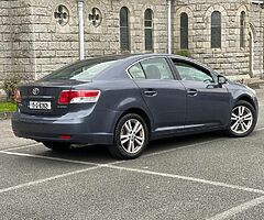 Toyota Avensis 2.2 T4 Diesel Top Speck - Image 5/10