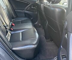 Toyota Avensis 2.2 T4 Diesel Top Speck - Image 9/10