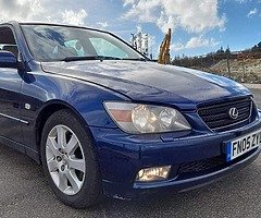 2005 IS200 Sportcross