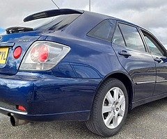 2005 IS200 Sportcross