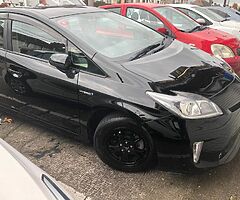 Toyota Prius - Image 3/8
