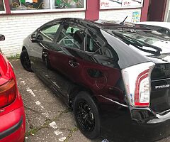 Toyota Prius - Image 5/8