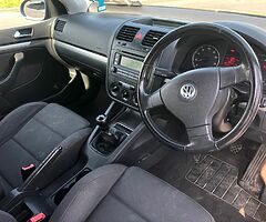 Volkswagen Golf - Image 4/6