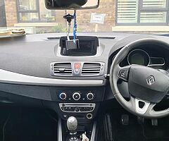 10 RENAULT MEGANE 1.5 DCI 6 SPEED - Image 7/8