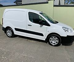 2013 Peugeot Partner