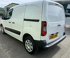 2013 Peugeot Partner - Image 5/10