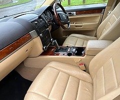 Volkswagan tourag 2006 2,5 diesel automatic transmission 5 seater - Image 6/9