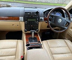 Volkswagan tourag 2006 2,5 diesel automatic transmission 5 seater - Image 7/9
