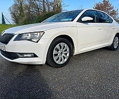 Skoda superb 2015 1,6 diesel manual transmission - Image 5/9