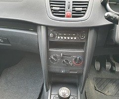 Peugeot 207 - Image 5/10