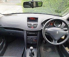 Peugeot 207 - Image 9/10