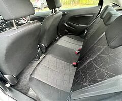 2013 Mazda Mazda 2 - Image 4/6