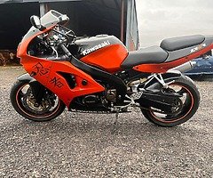 Kawasaki Ninja ZX6R - Image 7/7