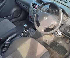 Opel corsa 1.0 2004 - Image 8/10